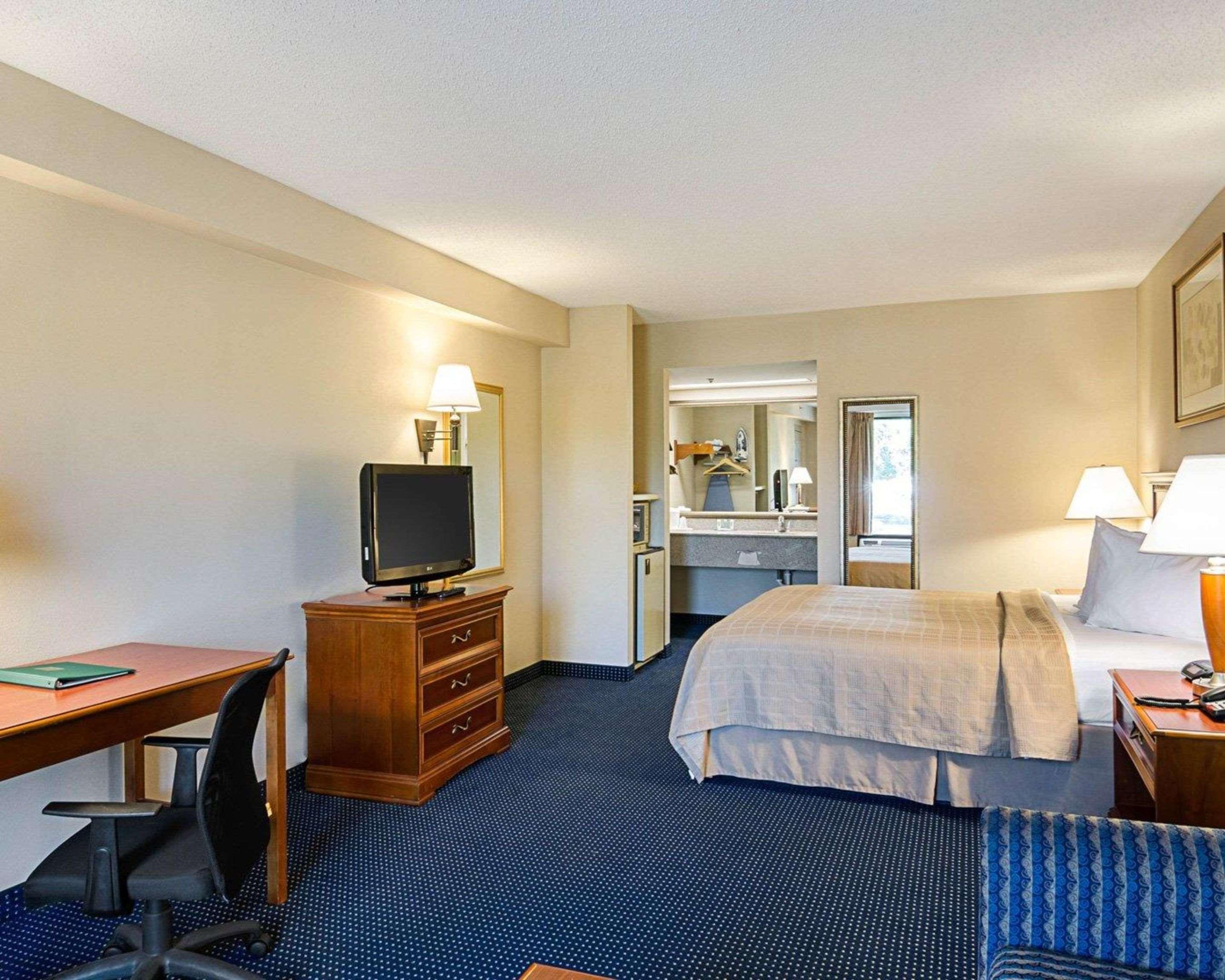 Quality Inn Troutville - Roanoke North Kültér fotó