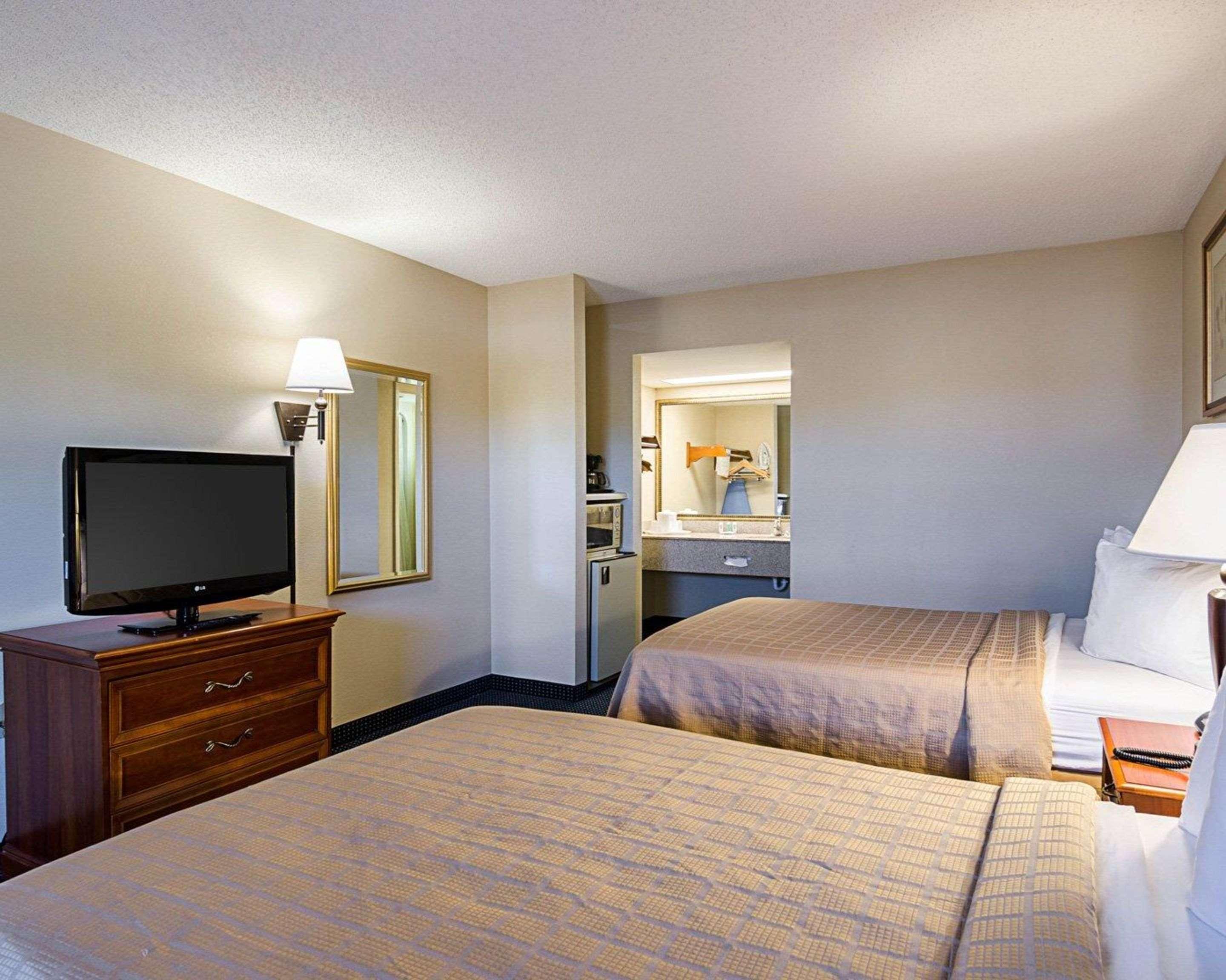 Quality Inn Troutville - Roanoke North Kültér fotó