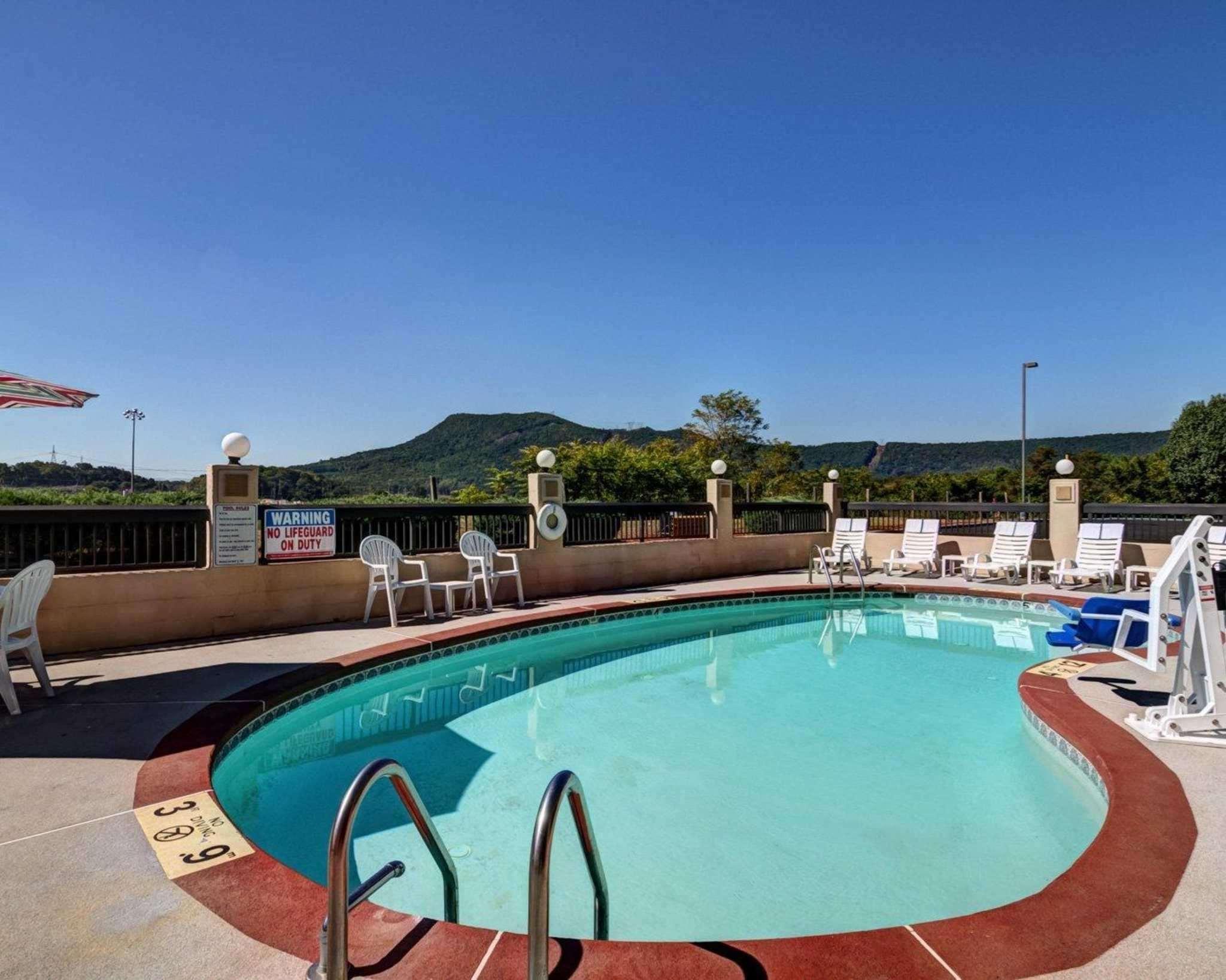 Quality Inn Troutville - Roanoke North Kültér fotó