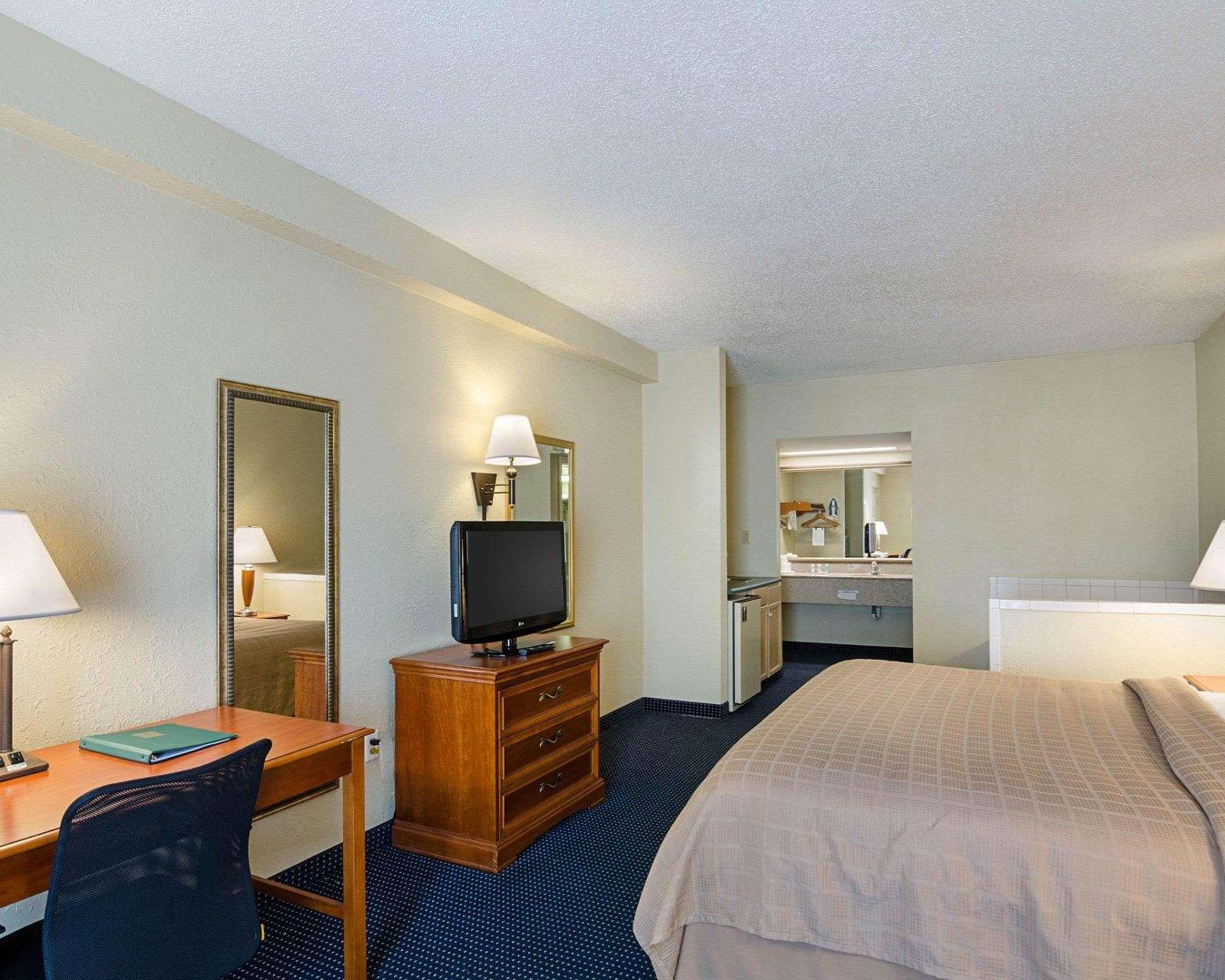 Quality Inn Troutville - Roanoke North Kültér fotó